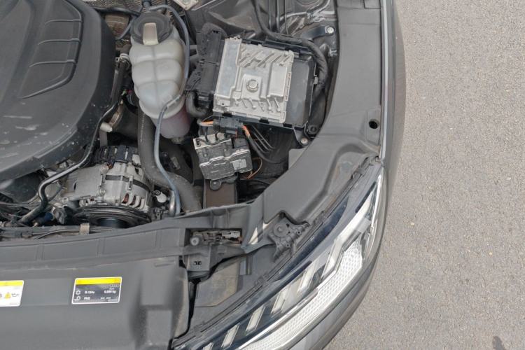 Used Audi A4L 2022 45 TFSI quattro Prestige Dynamic Edition Engine Bay Left