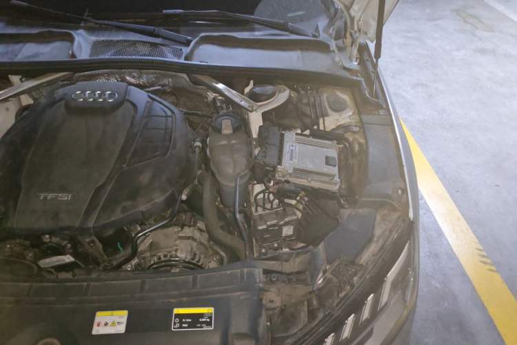 Used Audi A4L 2022 40 TFSI Luxury Dynamic Model Engine Bay Left