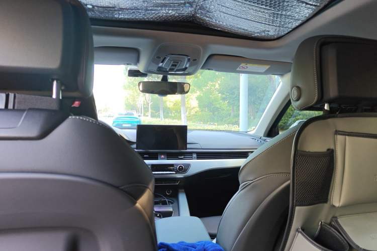Used Audi A4L 2022 40 TFSI Fashion Dynamic Model Headliner