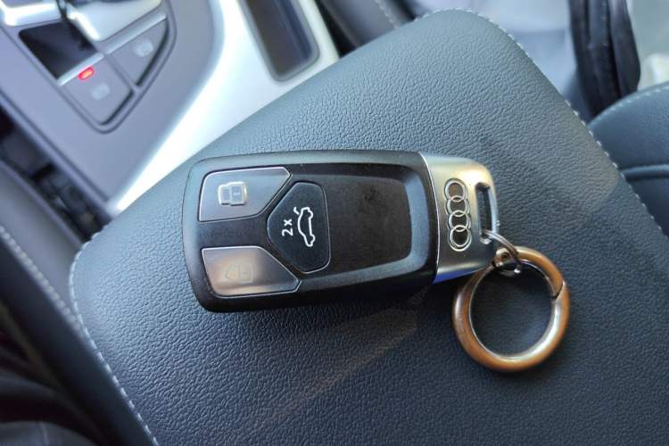 Used Audi A4L 2022 40 TFSI Fashion Dynamic Model Vehicle Key