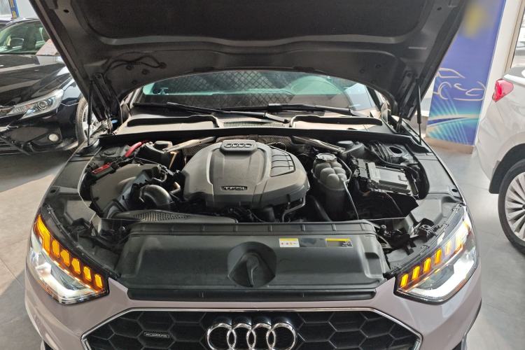 Used Audi A4L 2022 40 TFSI Fashion Dynamic Model Engine Bay