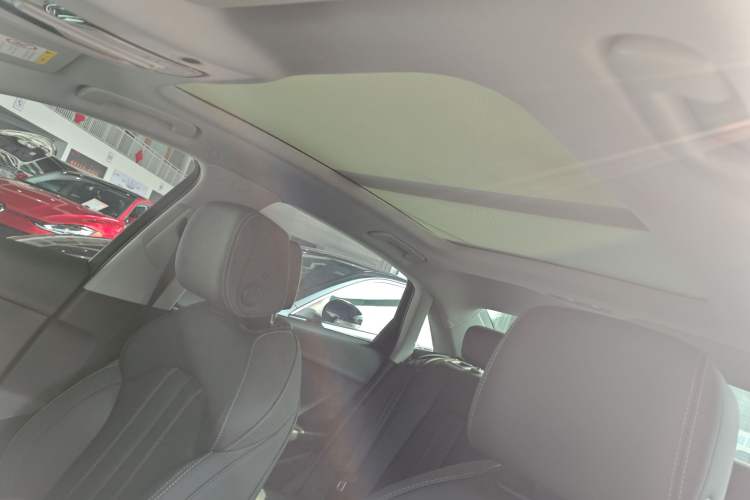 Used Audi A4L 2022 40 TFSI Fashion Dynamic Model Headliner