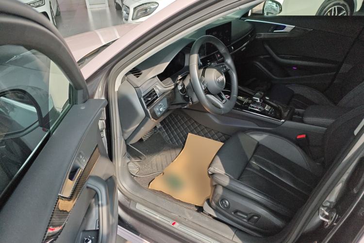 Used Audi A4L 2022 40 TFSI Fashion Dynamic Model Interior 3