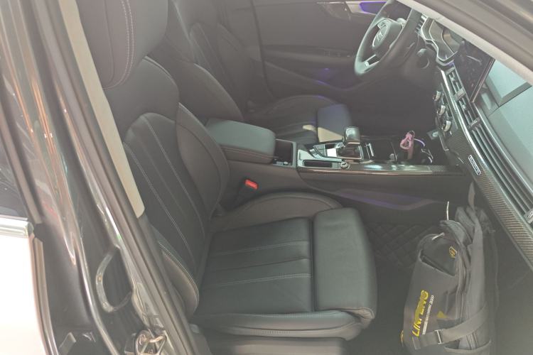 Used Audi A4L 2022 40 TFSI Fashion Dynamic Model Right Front Seat