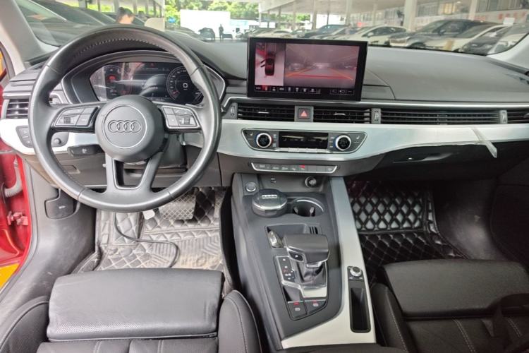 Used Audi A4L 2022 40 TFSI Luxury Dynamic Model Center Console