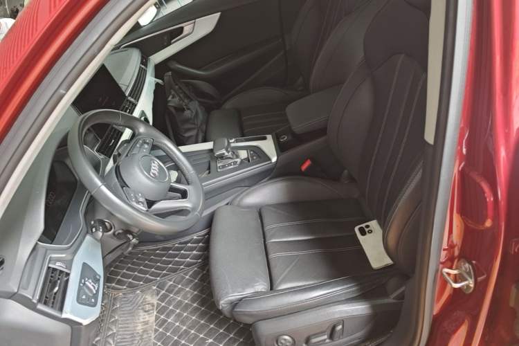 Used Audi A4L 2022 40 TFSI Luxury Dynamic Model Left Front Seat