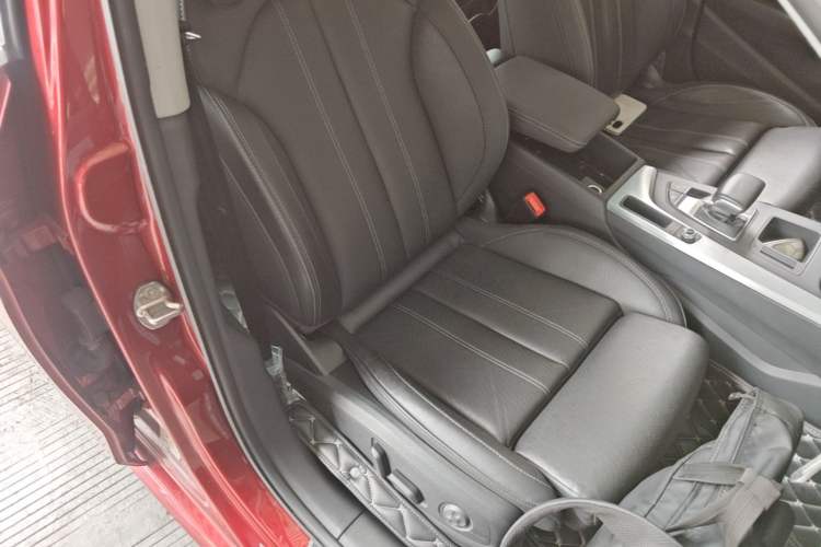 Used Audi A4L 2022 40 TFSI Luxury Dynamic Model Right Front Seat