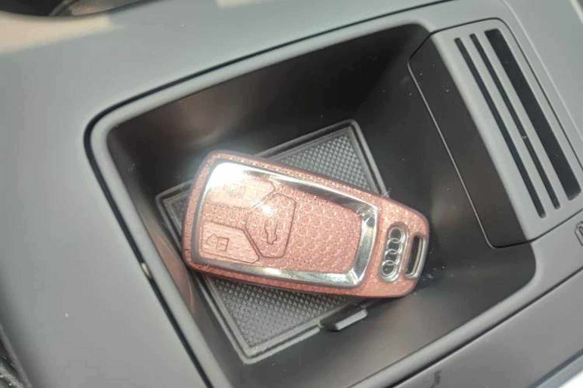 Used Audi A4L 2022 40 TFSI Fashion Dynamic Model Vehicle Key