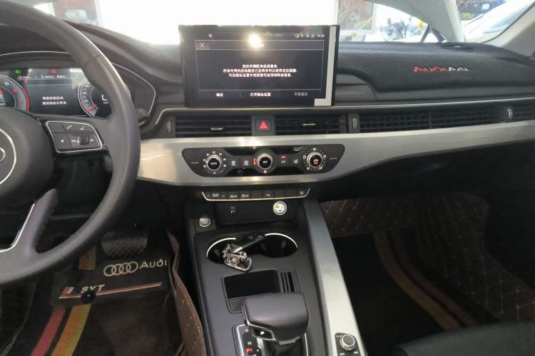 Used Audi A4L 2022 40 TFSI Fashion Dynamic Model Audio And AC Panel