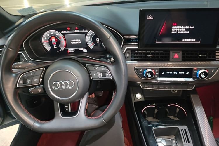 Used Audi A4L 2022 40 TFSI quattro RS Performance Package Center Console