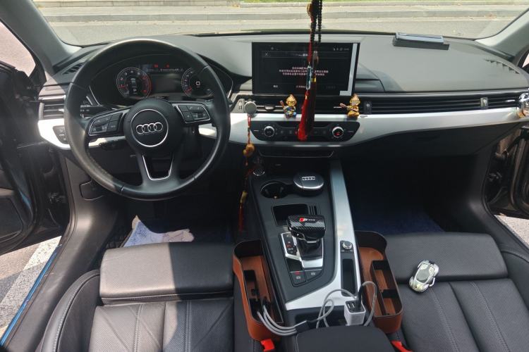 Used Audi A4L 2022 40 TFSI Fashion Dynamic Model Center Console