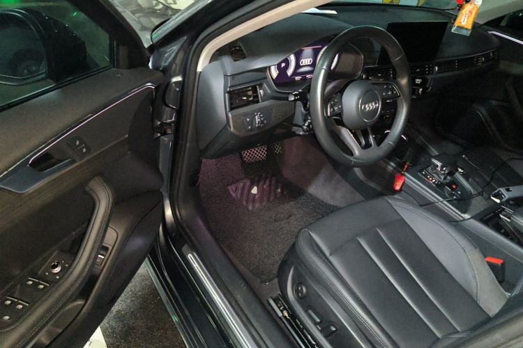 Used Audi A4L 2022 40 TFSI Luxury Prestige Edition Driver Seat