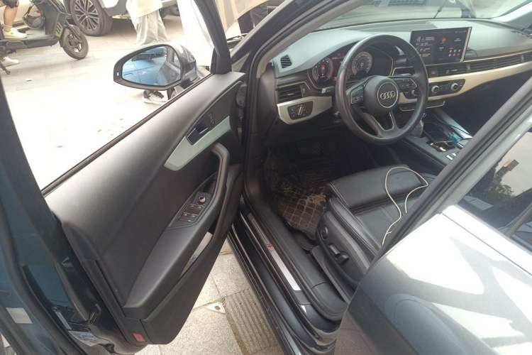 Used Audi A4L 2022 40 TFSI Fashion Dynamic Model Driver Seat