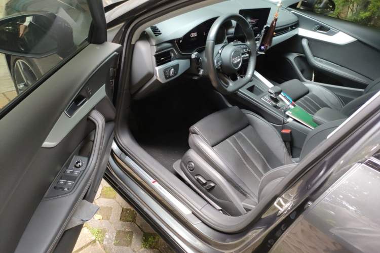 Used Audi A4L 2022 40 TFSI Luxury Dynamic Model Driver Seat