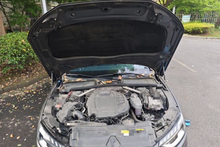 Used Audi A4L 2022 40 TFSI Fashion Dynamic Model Engine Bay