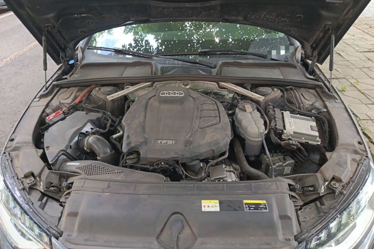 Used Audi A4L 2022 40 TFSI Fashion Dynamic Model Engine Bay