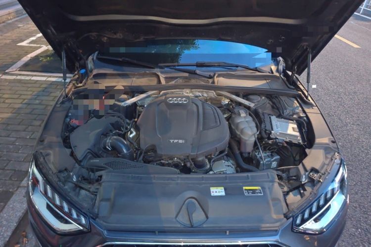 Used Audi A4L 2022 40 TFSI Fashion Dynamic Model Engine Bay