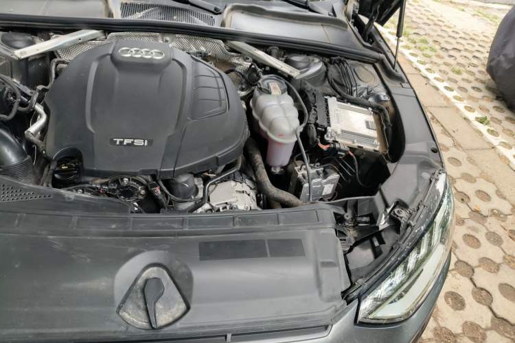 Used Audi A4L 2022 40 TFSI Luxury Dynamic Model Engine Bay Left