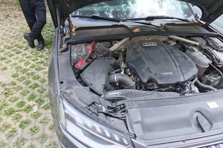Used Audi A4L 2022 40 TFSI Fashion Dynamic Model Engine Bay Right