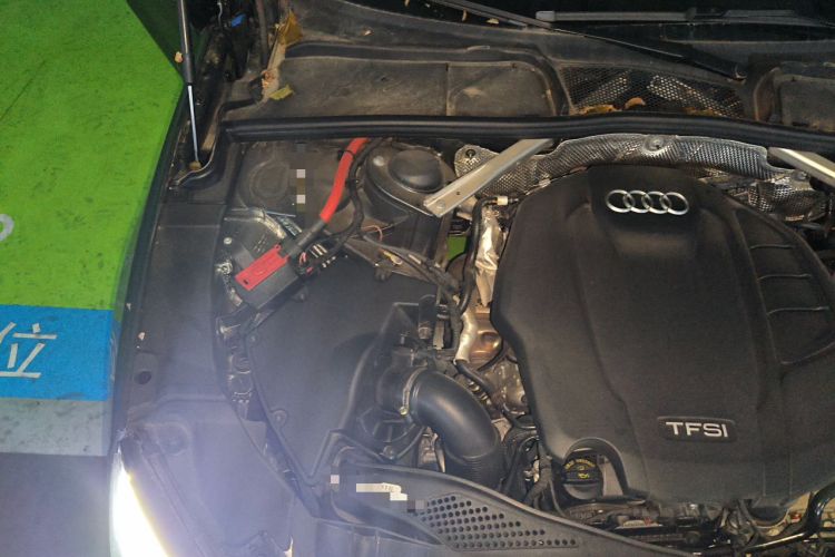 Used Audi A4L 2022 40 TFSI Fashion Dynamic Model Engine Bay Right