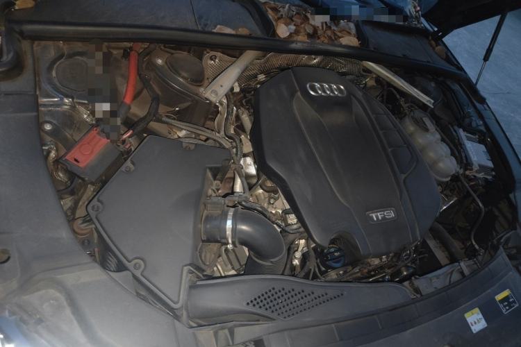 Used Audi A4L 2022 40 TFSI Luxury Dynamic Model Engine Bay Right
