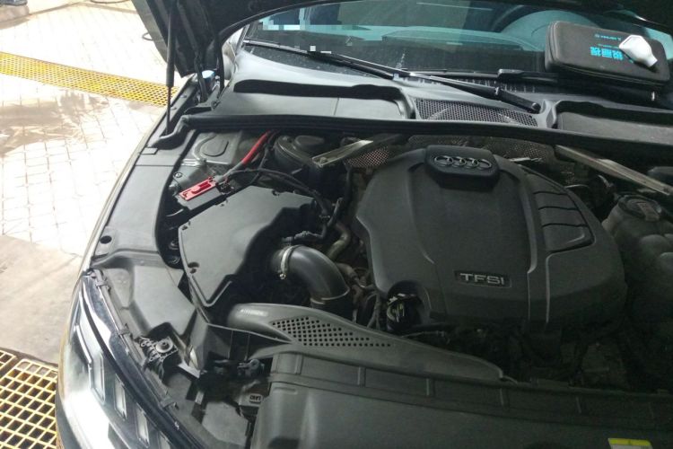 Used Audi A4L 2022 40 TFSI Fashion Dynamic Model Engine Bay Right