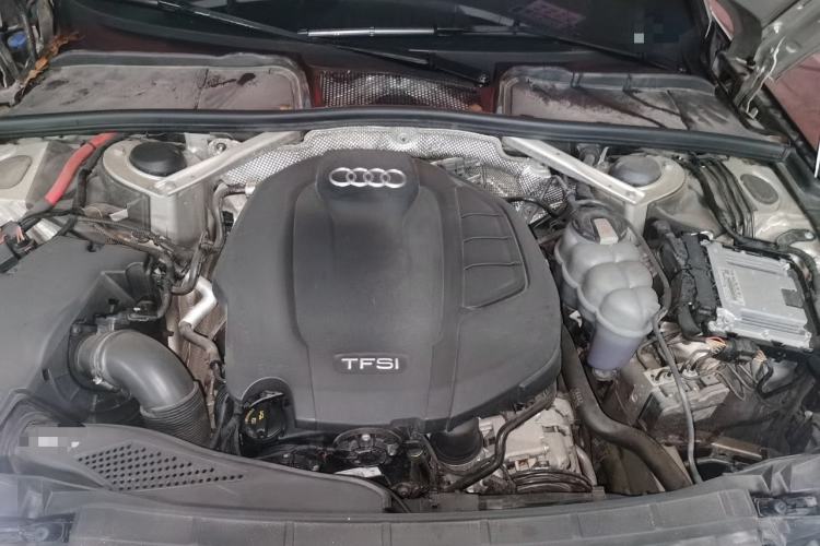 Used Audi A4L 2022 40 TFSI Fashion Dynamic Model Engine Bay