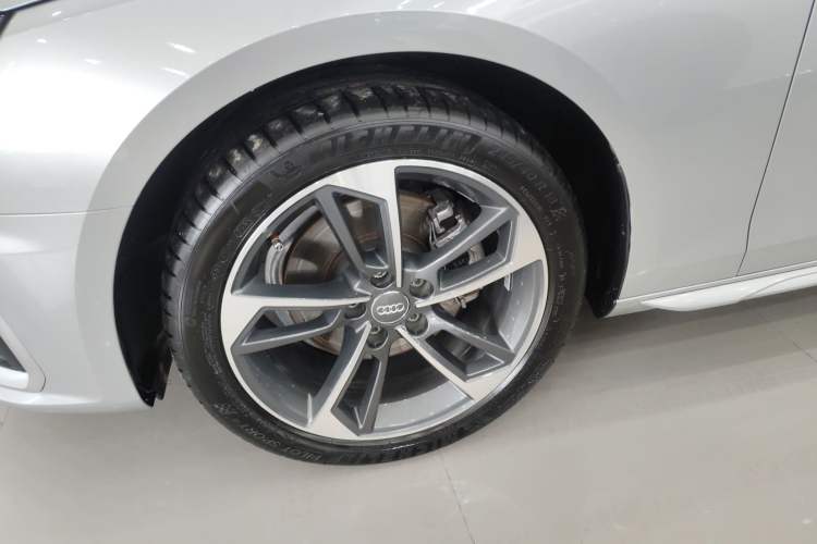 Used Audi A4L 2022 40 TFSI Fashion Dynamic Model Exterior 4