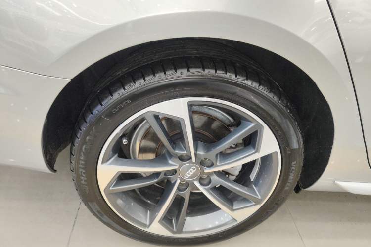 Used Audi A4L 2022 40 TFSI Fashion Dynamic Model Exterior 5