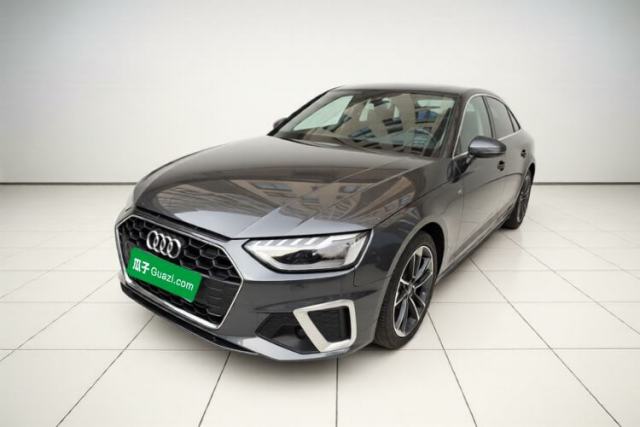 Używany Audi A4L 2022 40 TFSI Fashion Dynamic Model