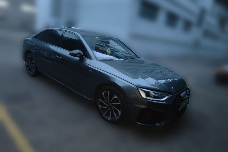 Used Audi A4L 2022 40 TFSI Luxury Dynamic Model Front Right 45 Deg
