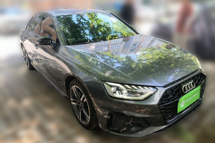 Used Audi A4L 2022 40 TFSI Luxury Dynamic Model Front Right 45 Deg