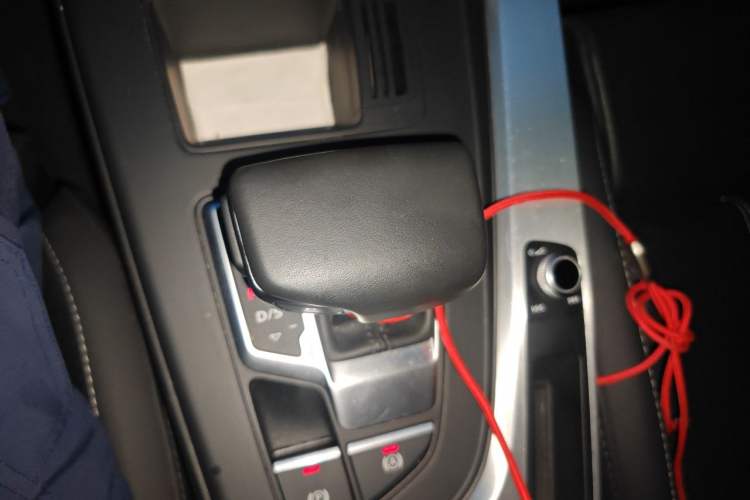 Used Audi A4L 2022 40 TFSI Fashion Dynamic Model Gear Lever