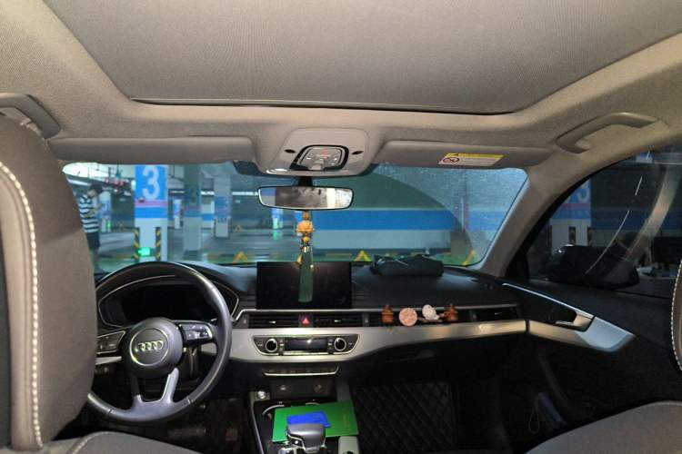 Used Audi A4L 2022 40 TFSI Fashion Dynamic Model Headliner