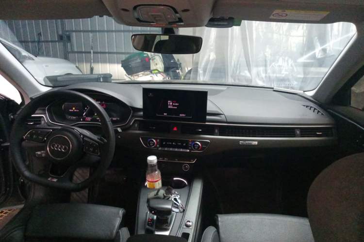Used Audi A4L 2022 40 TFSI Fashion Dynamic Model Headliner