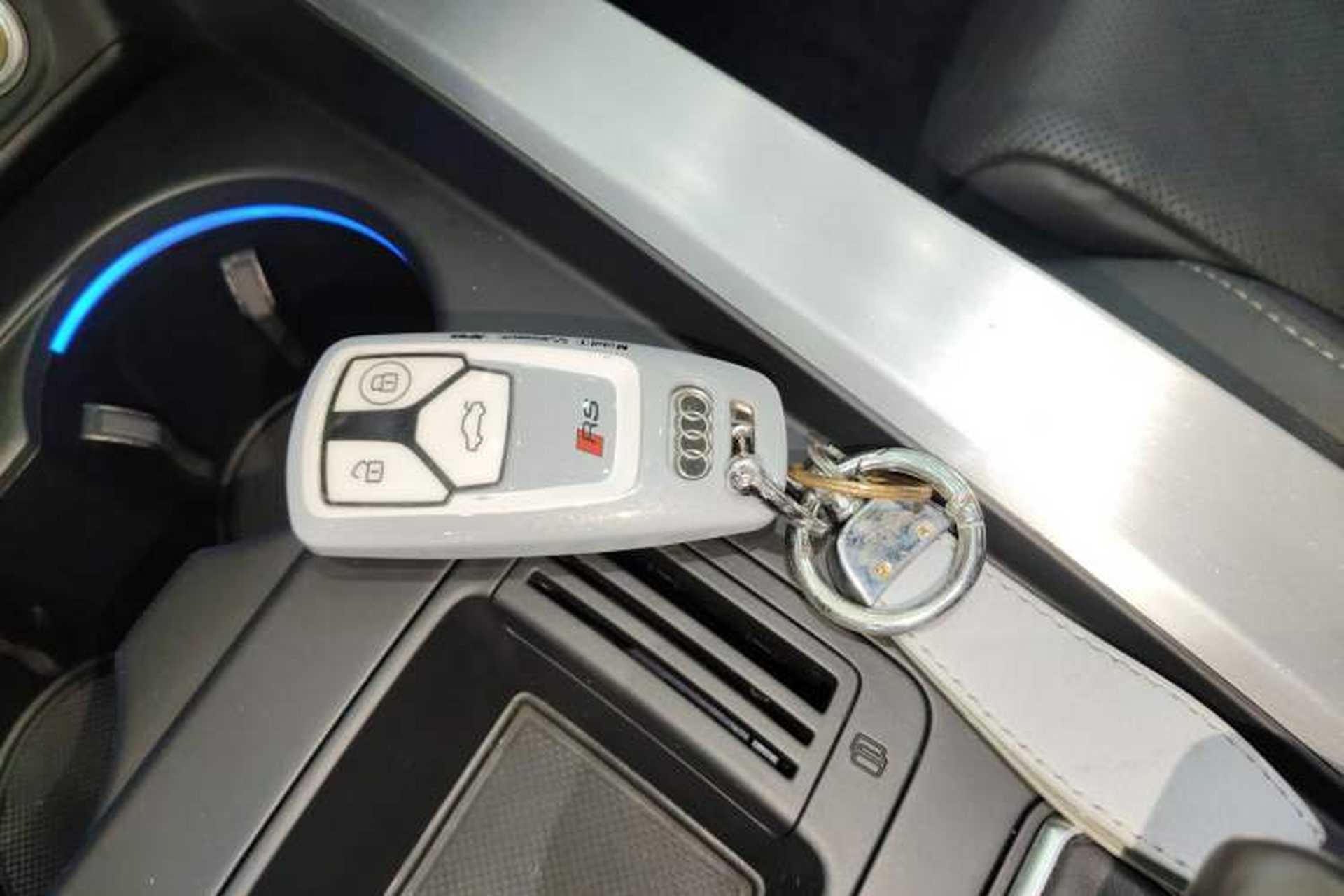 Used Audi A4L 2022 40 TFSI Fashion Dynamic Model Interior 1