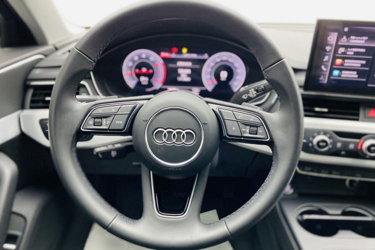 Used Audi A4L 2022 40 TFSI Fashion Dynamic Model Interior 8