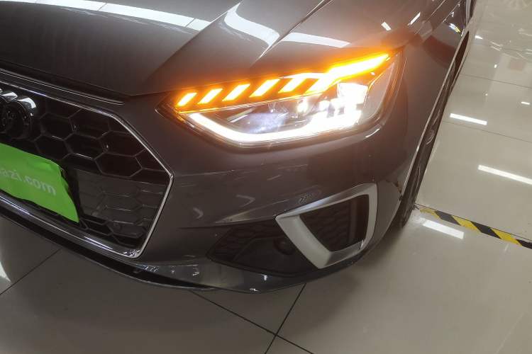Used Audi A4L 2022 40 TFSI Fashion Dynamic Model Left Front Headlight