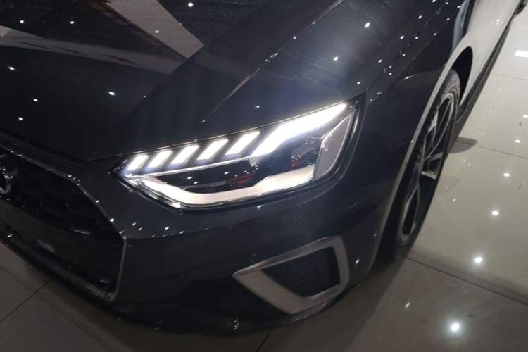 Used Audi A4L 2022 40 TFSI Fashion Dynamic Model Left Front Headlight