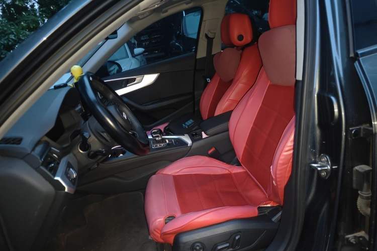 Used Audi A4L 2022 40 TFSI Luxury Dynamic Model Left Front Seat