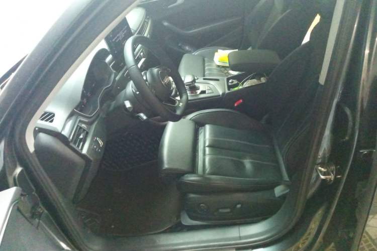 Used Audi A4L 2022 40 TFSI Fashion Dynamic Model Left Front Seat