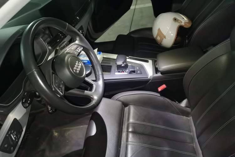 Used Audi A4L 2022 40 TFSI Fashion Dynamic Model Left Front Seat