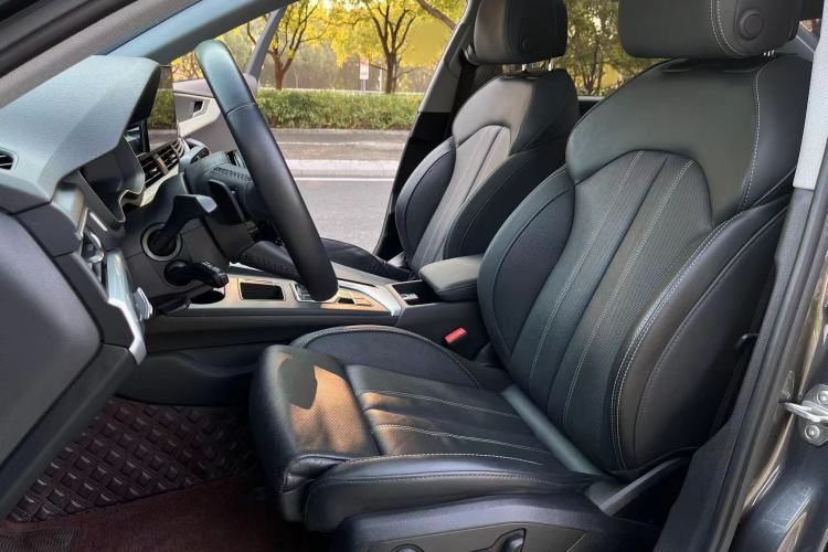 Used Audi A4L 2022 40 TFSI Fashion Dynamic Model Left Front Seat