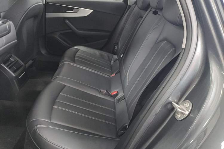 Used Audi A4L 2022 40 TFSI Fashion Dynamic Model Left Rear Seat