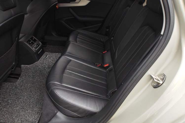 Used Audi A4L 2022 40 TFSI Luxury Dynamic Model Left Rear Seat