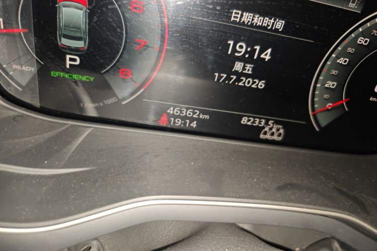 Used Audi A4L 2022 40 TFSI Fashion Dynamic Model Odometer Close Up