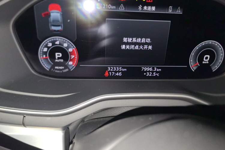 Used Audi A4L 2022 40 TFSI Luxury Dynamic Model Odometer Close Up