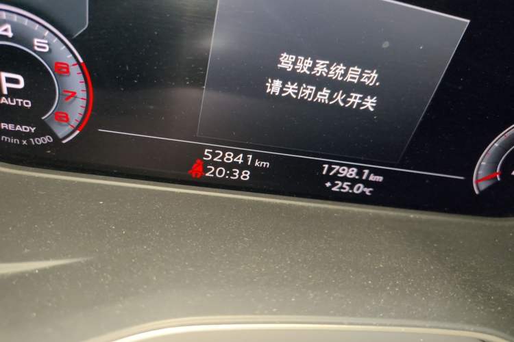 Used Audi A4L 2022 40 TFSI quattro RS Performance Package Odometer Close Up