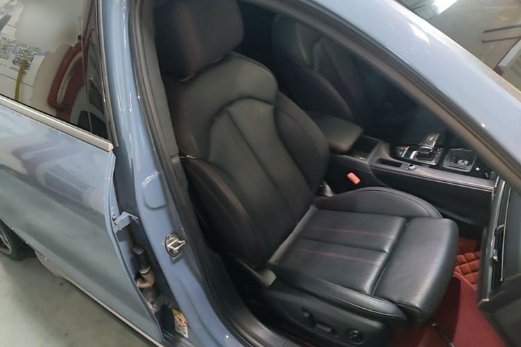 Used Audi A4L 2022 40 TFSI quattro RS Performance Package Right Front Seat