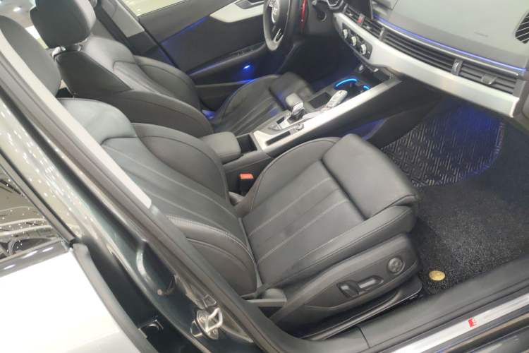 Used Audi A4L 2022 40 TFSI Fashion Dynamic Model Right Front Seat